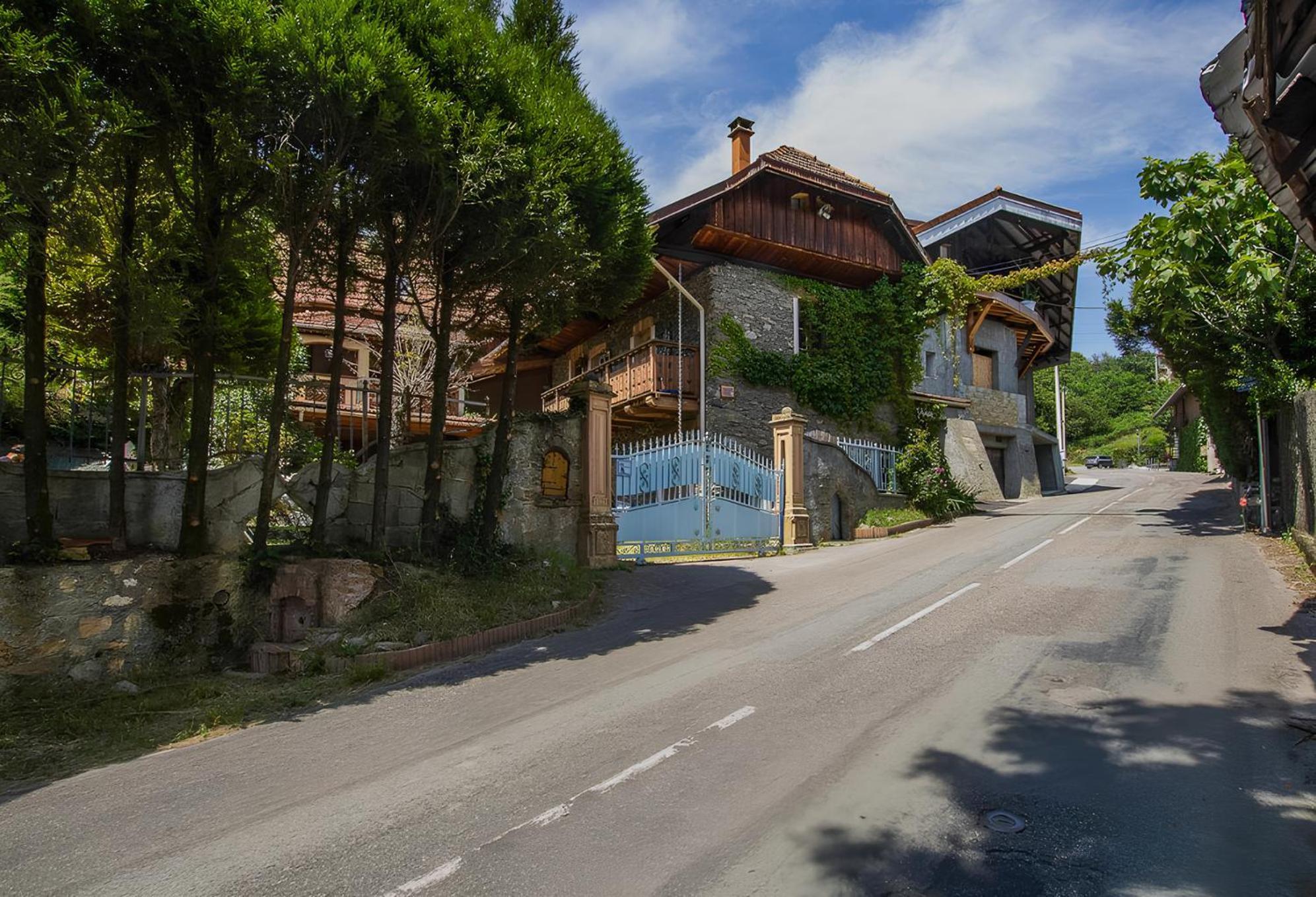 Studio La Tarine: Cozy Gîte with AC, Netflix & Parking Albertville Exterior photo